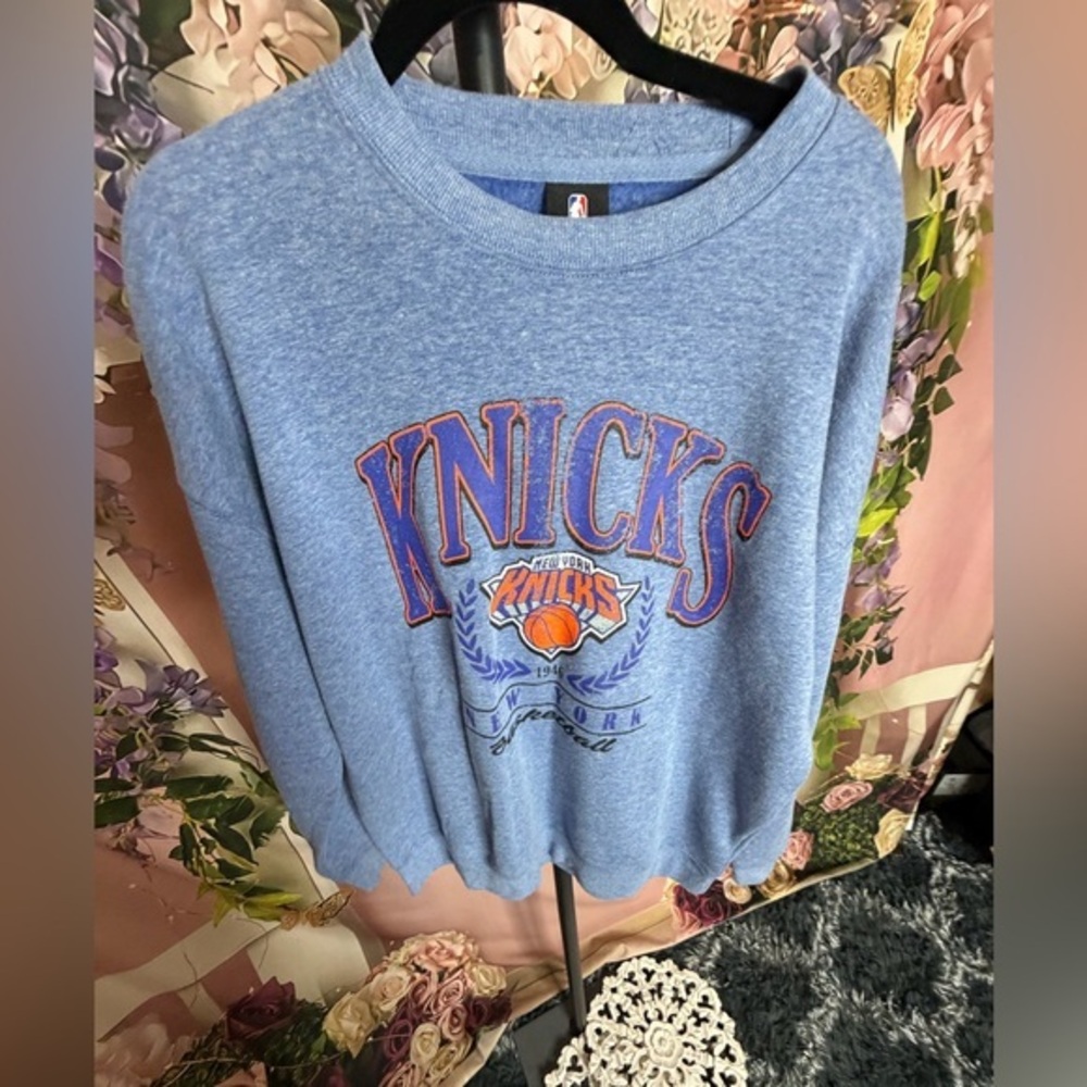 New York Knicks Men's Sweatshirt NWOT Size Large